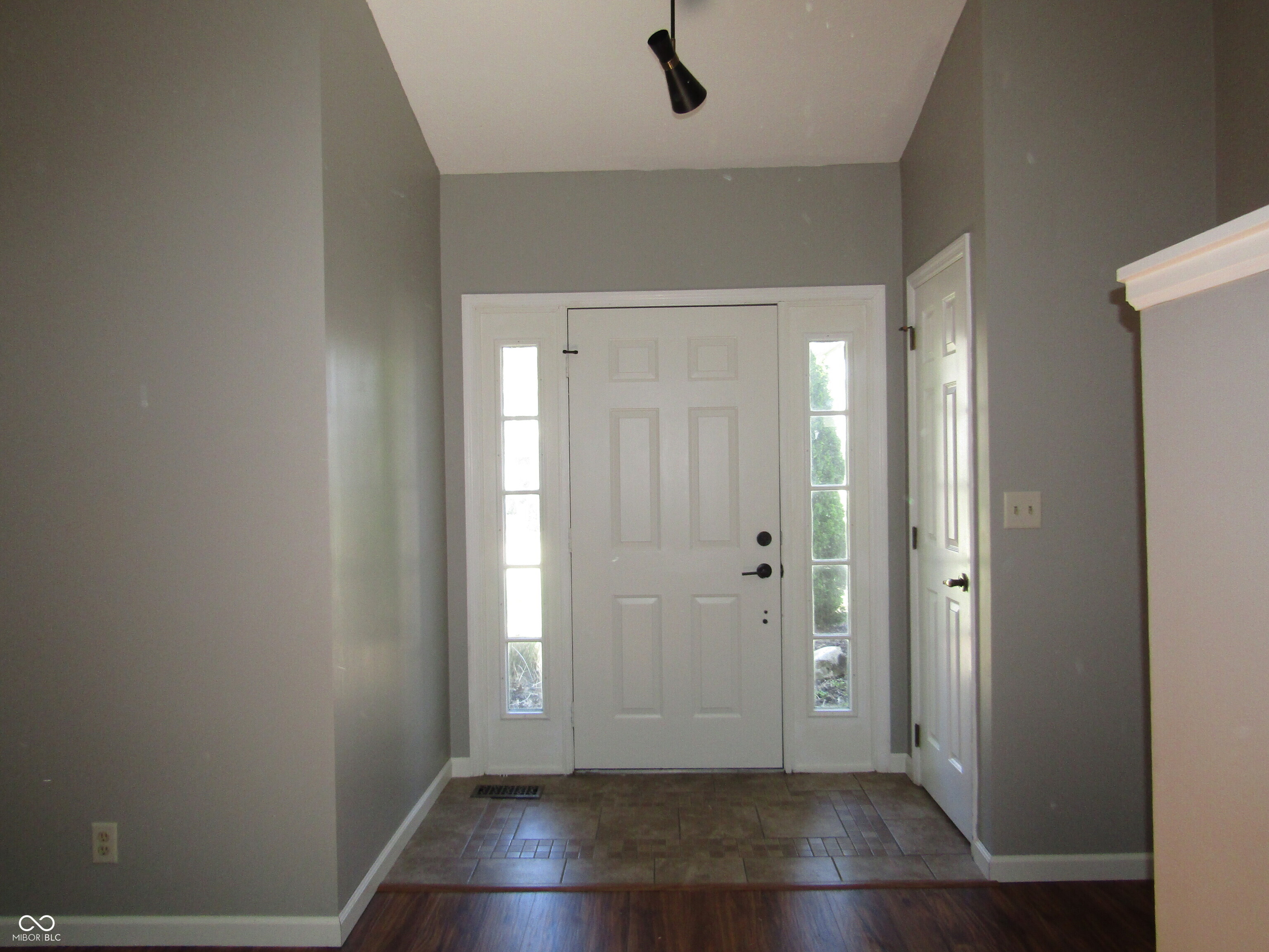 1401 Southport Drive