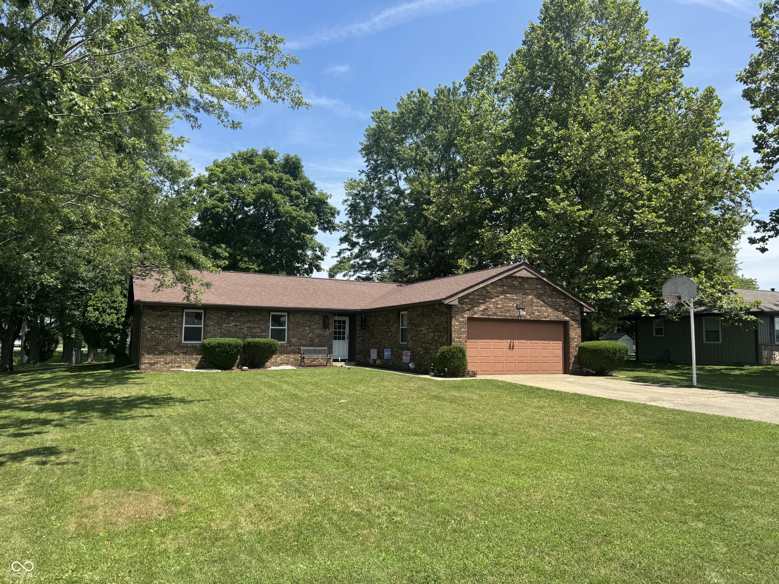 2392 W Robbie Street