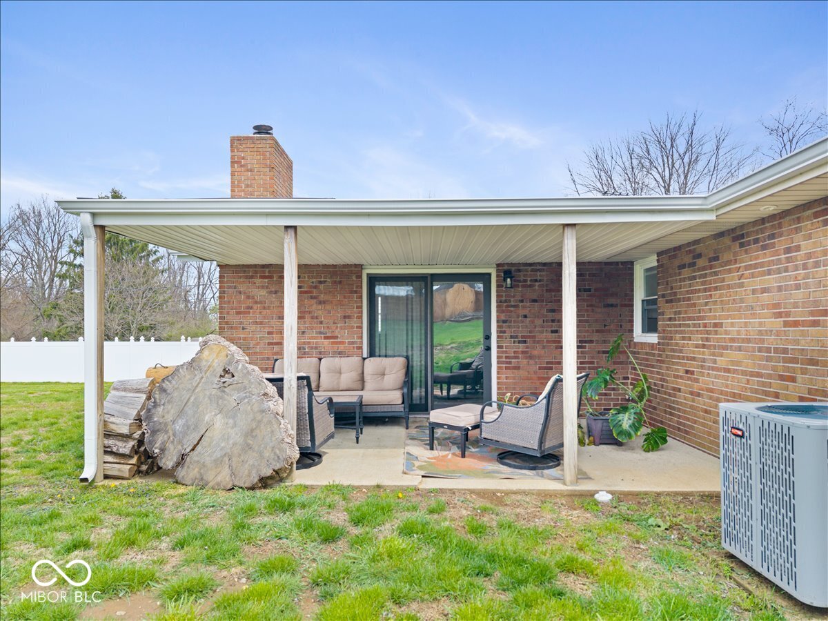 1009 S Sarasota Drive