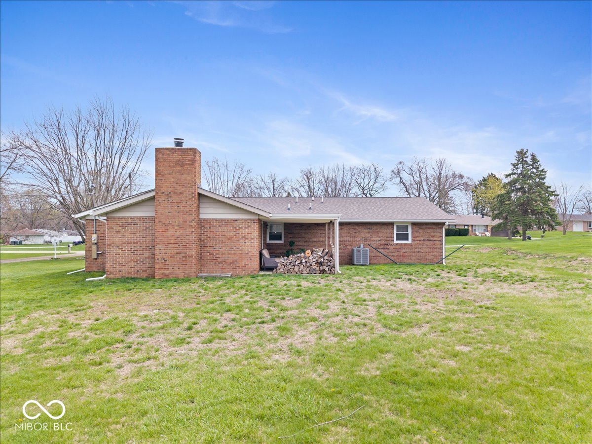 1009 S Sarasota Drive