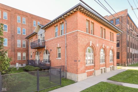 Photo of 55 S Harding Street #2A, Indianapolis, IN 46222 (MLS # 22098572)