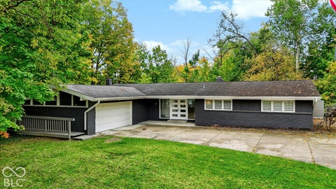Photo of 145 Bexhill Drive, Carmel, IN 46032 (MLS # 22131829)
