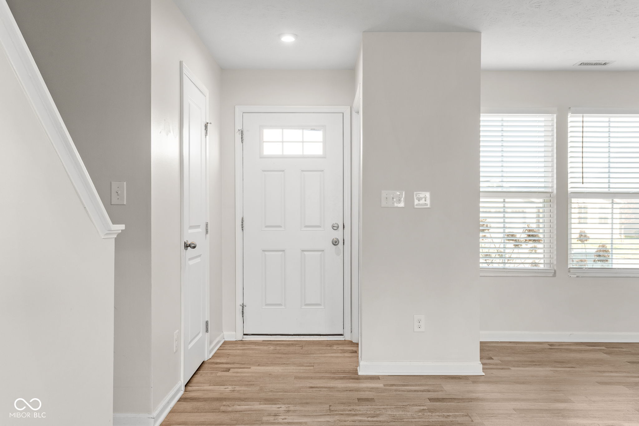 13832 N Cardonia Drive