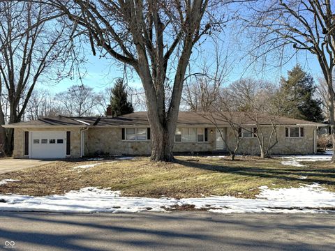 Photo of 1213 Durham Drive, Crawfordsville, IN 47933 (MLS # 22083800)