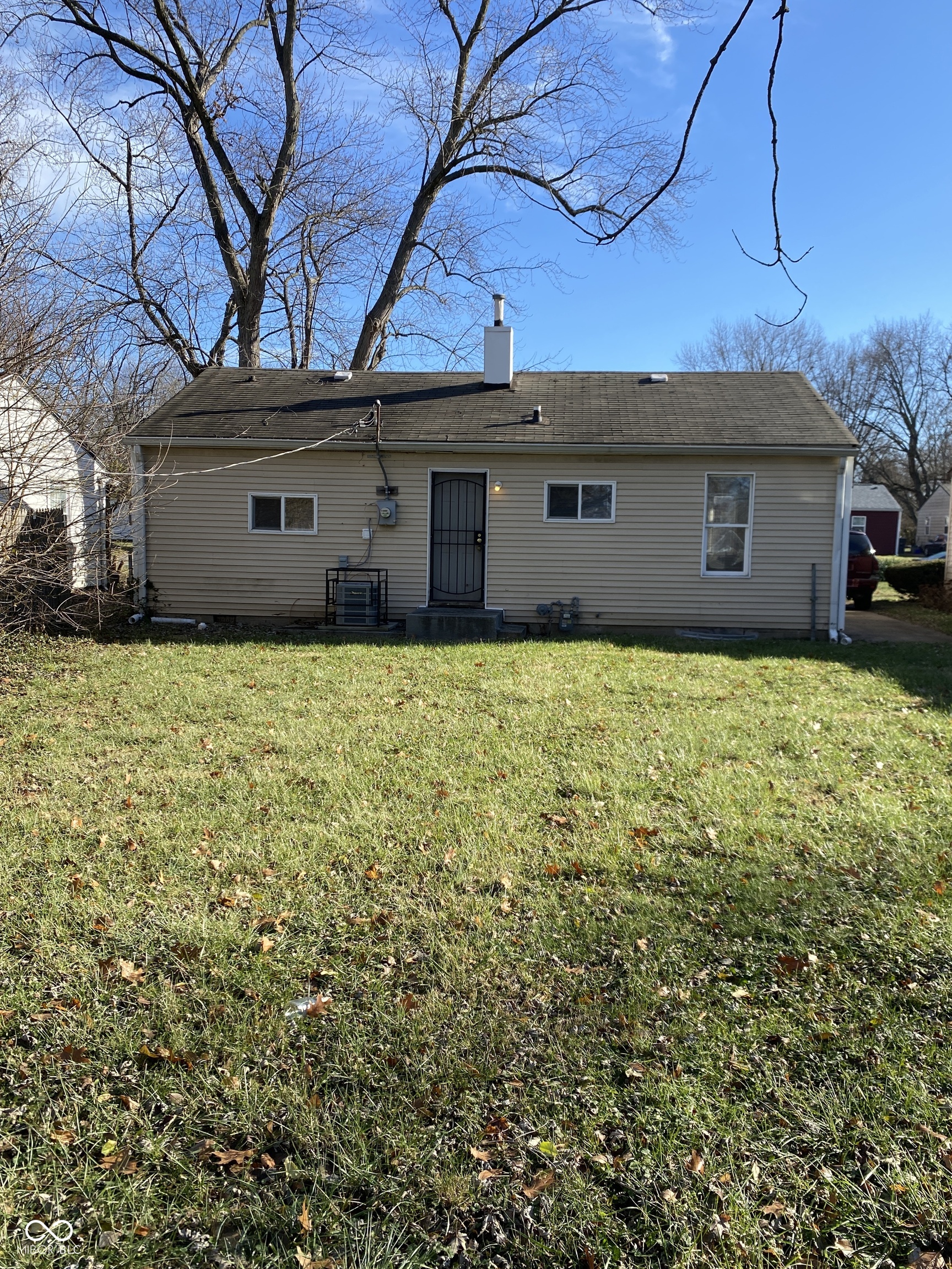 3520 N Butler Avenue