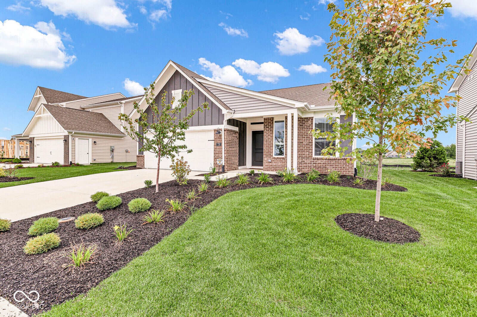 778 Oakleaf