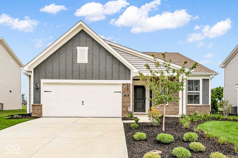 Photo of 778 Oakleaf DR, Greenfield, IN 46140 (MLS # 22120703)