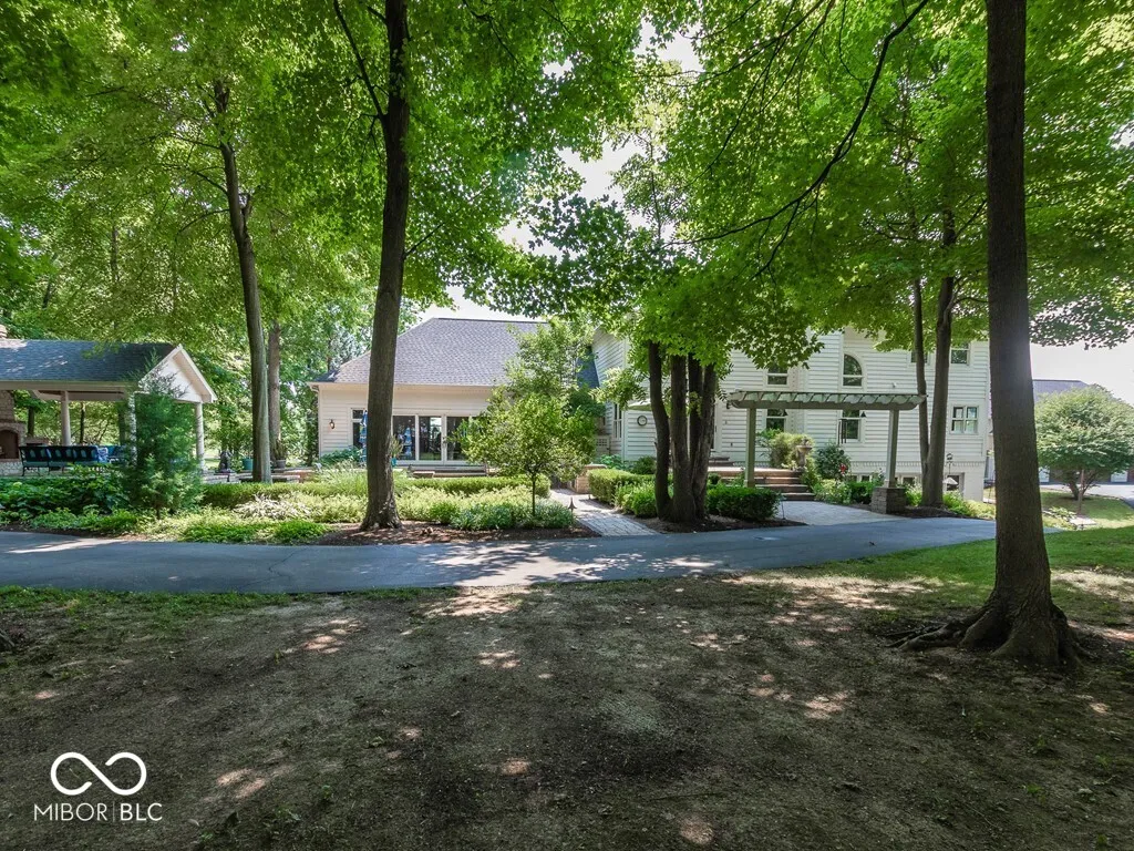 Noblesville, Indiana 46060, United States, 6 Bedrooms Bedrooms, ,5 BathroomsBathrooms,Residential,Active,258