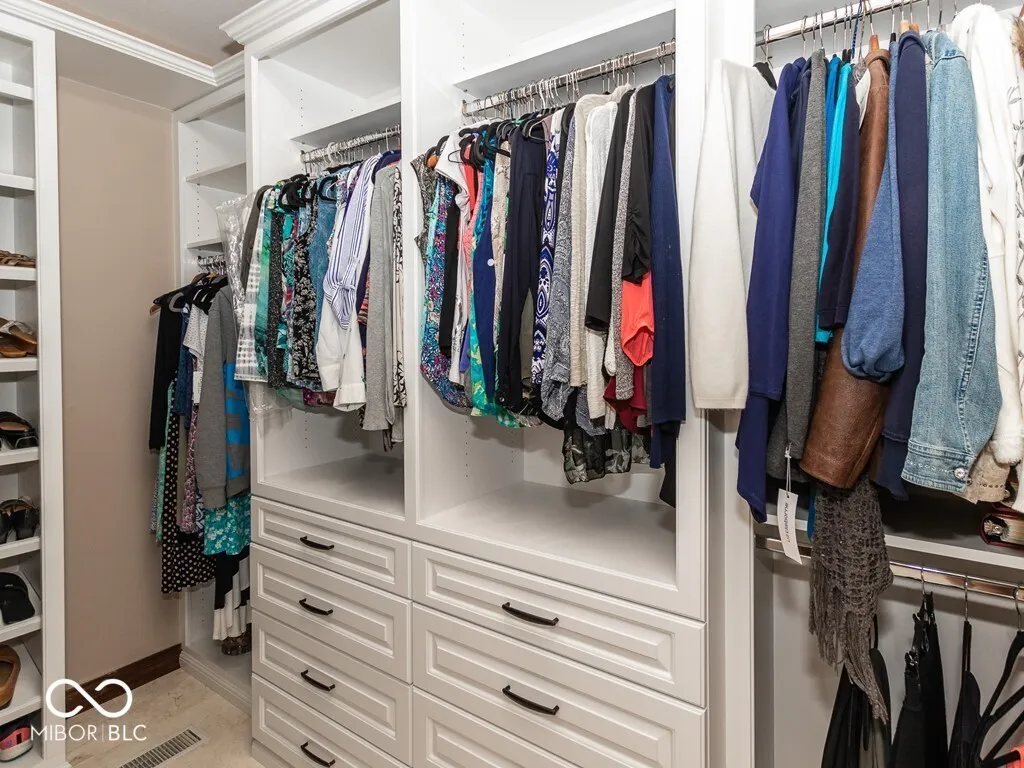 Noblesville, Indiana 46060, United States, 6 Bedrooms Bedrooms, ,5 BathroomsBathrooms,Residential,Active,258