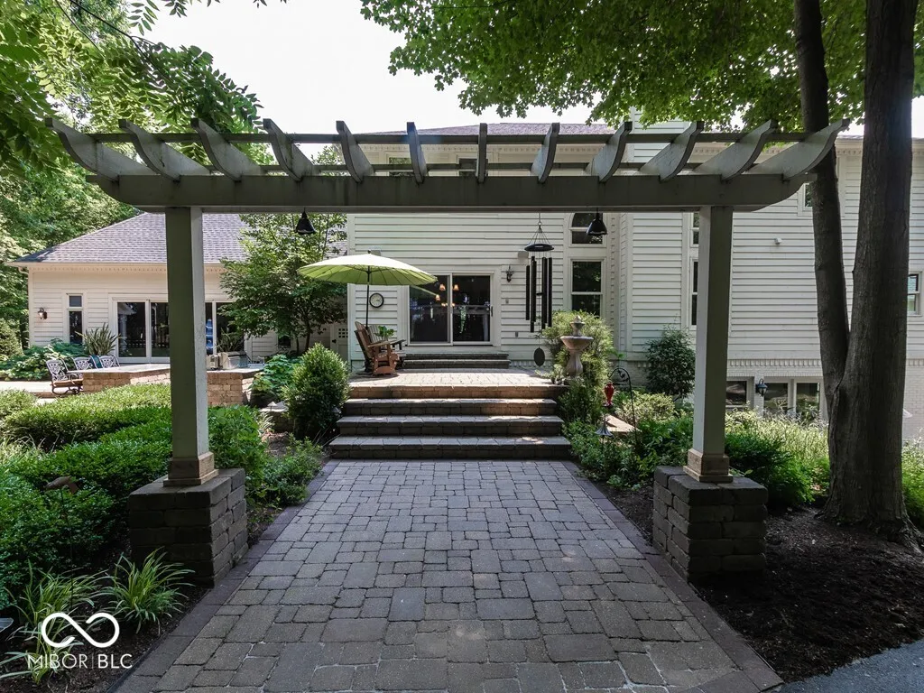 Noblesville, Indiana 46060, United States, 6 Bedrooms Bedrooms, ,5 BathroomsBathrooms,Residential,Active,258