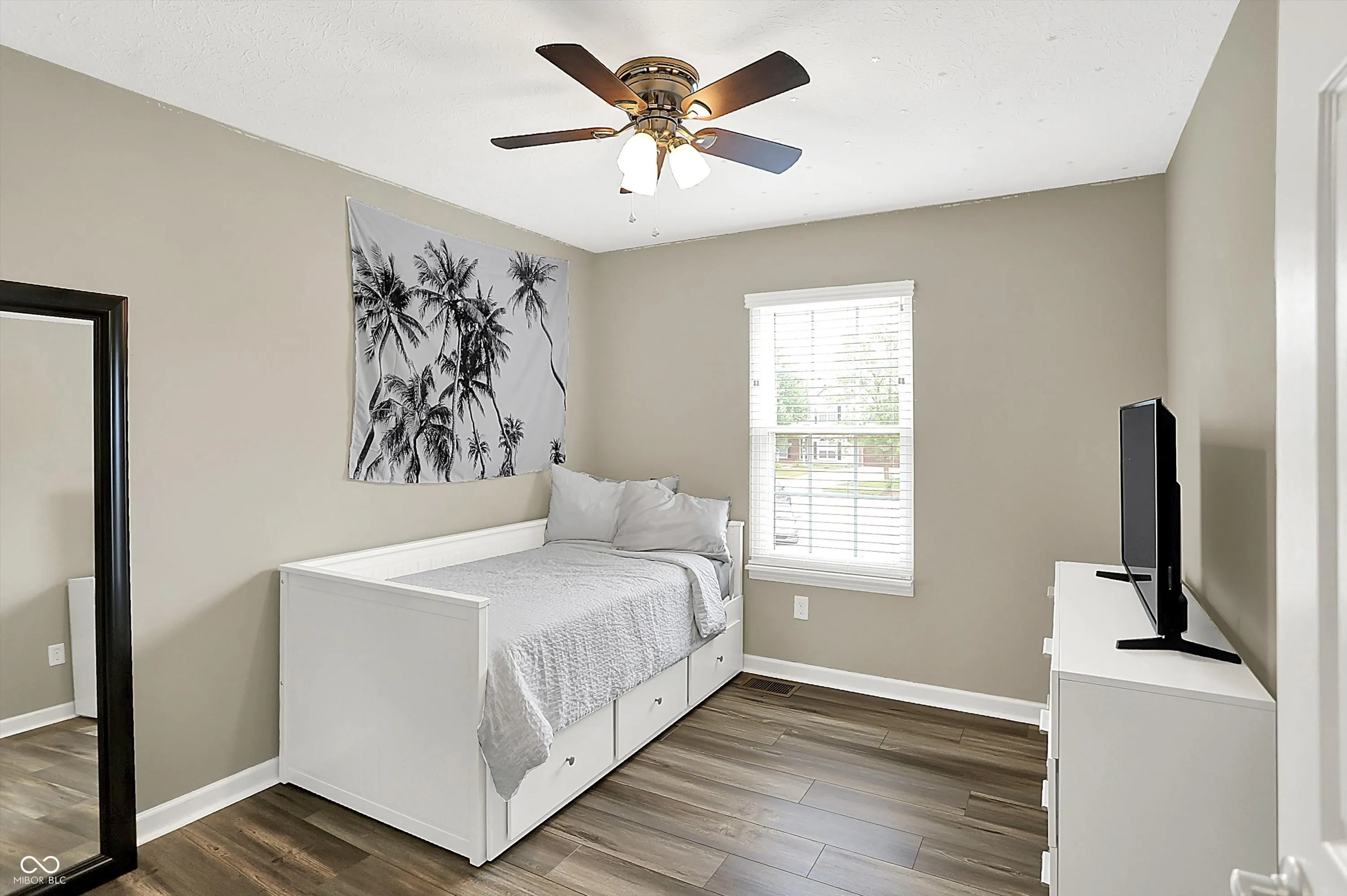 Noblesville, Indiana 46062, United States, 4 Bedrooms Bedrooms, ,3 BathroomsBathrooms,Residential,Pending,167088