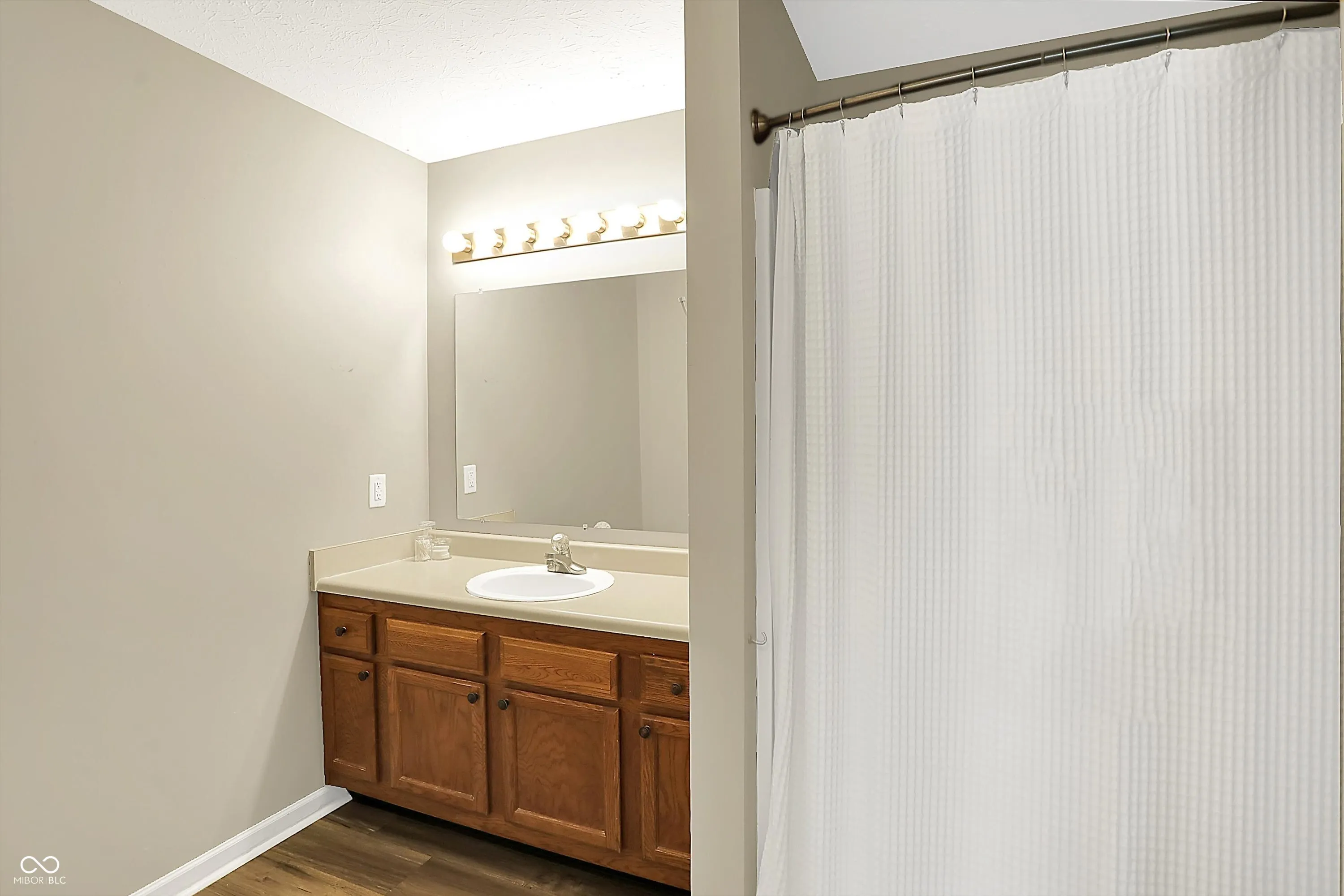 Noblesville, Indiana 46062, United States, 4 Bedrooms Bedrooms, ,3 BathroomsBathrooms,Residential,Pending,167088