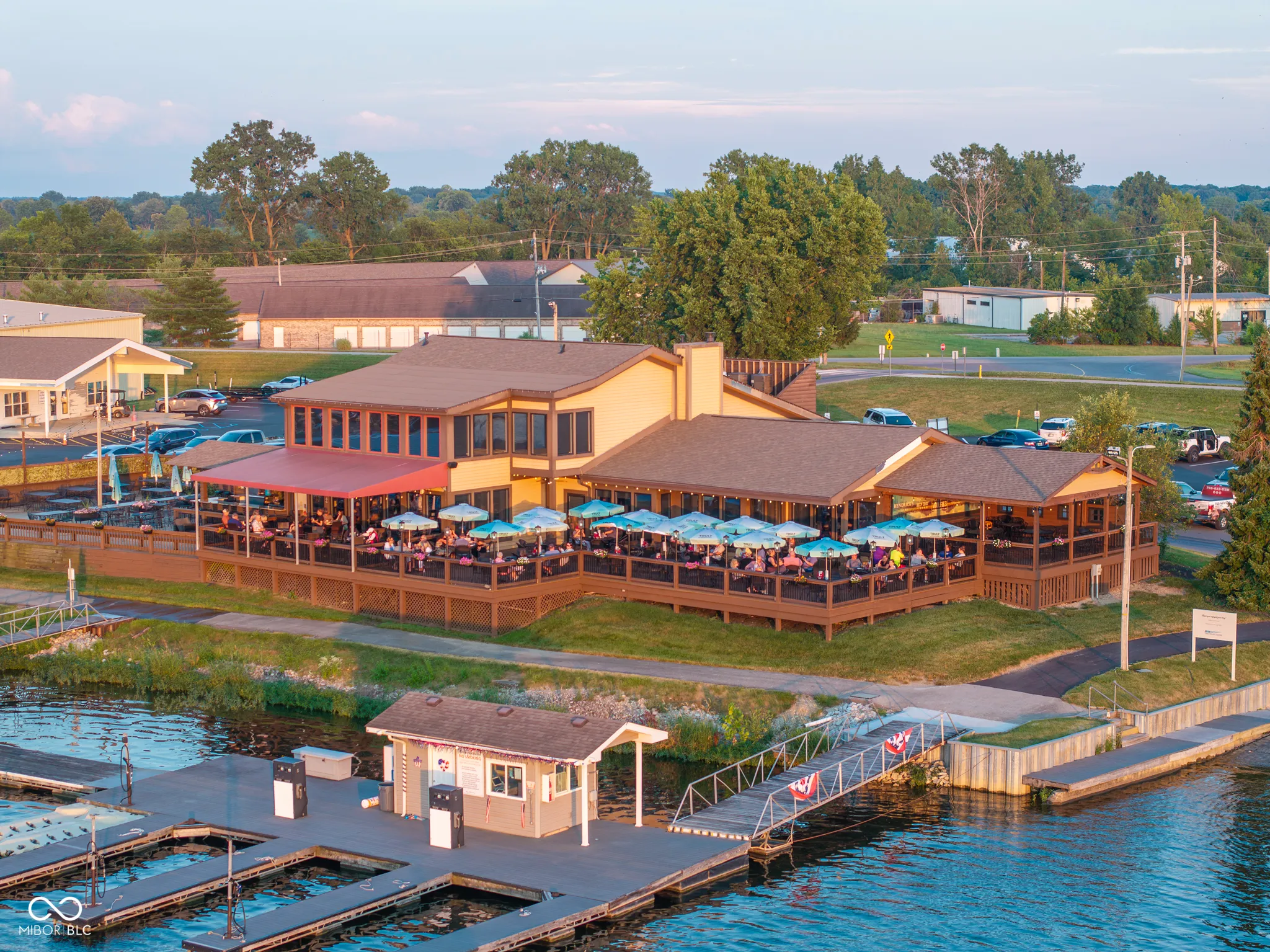 Noblesville, Indiana 46062, United States, 4 Bedrooms Bedrooms, ,3 BathroomsBathrooms,Residential,Pending,167088