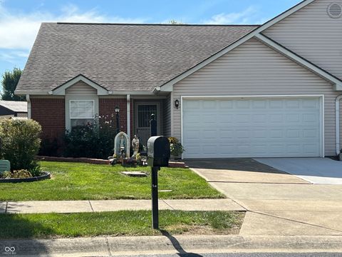 Photo of 3821 Gray Pond Court, Indianapolis, IN 46237 (MLS # 22066313)