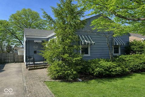 Photo of 1920 Patton Drive, Speedway, IN 46224 (MLS # 22088397)