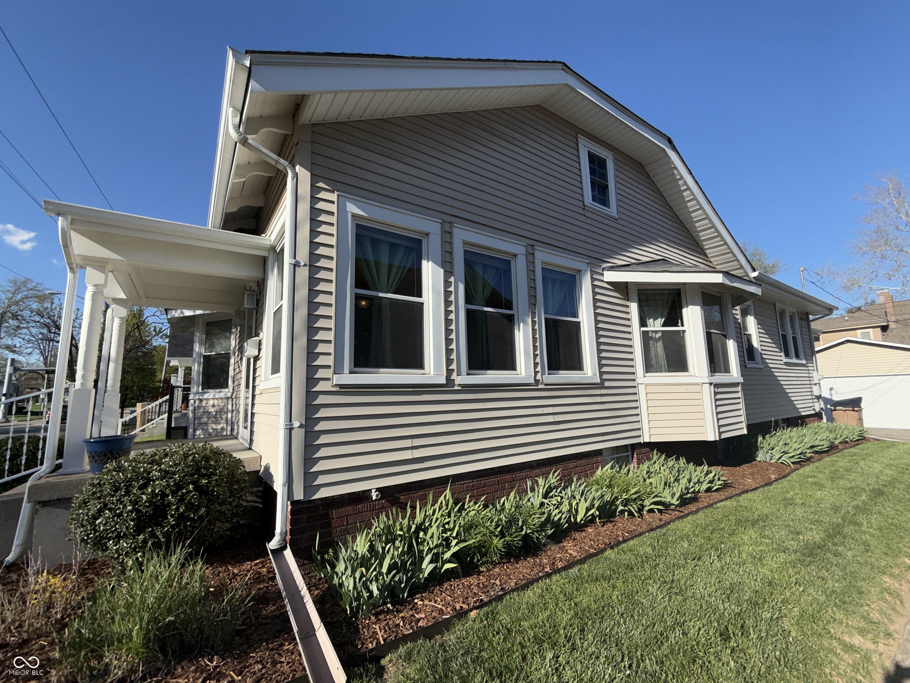 1635 Washington Street