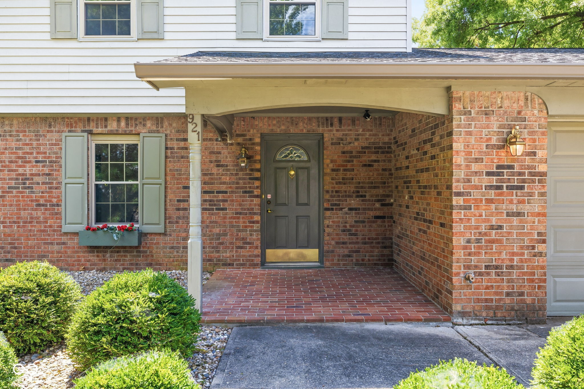 921 Front Royal Drive
