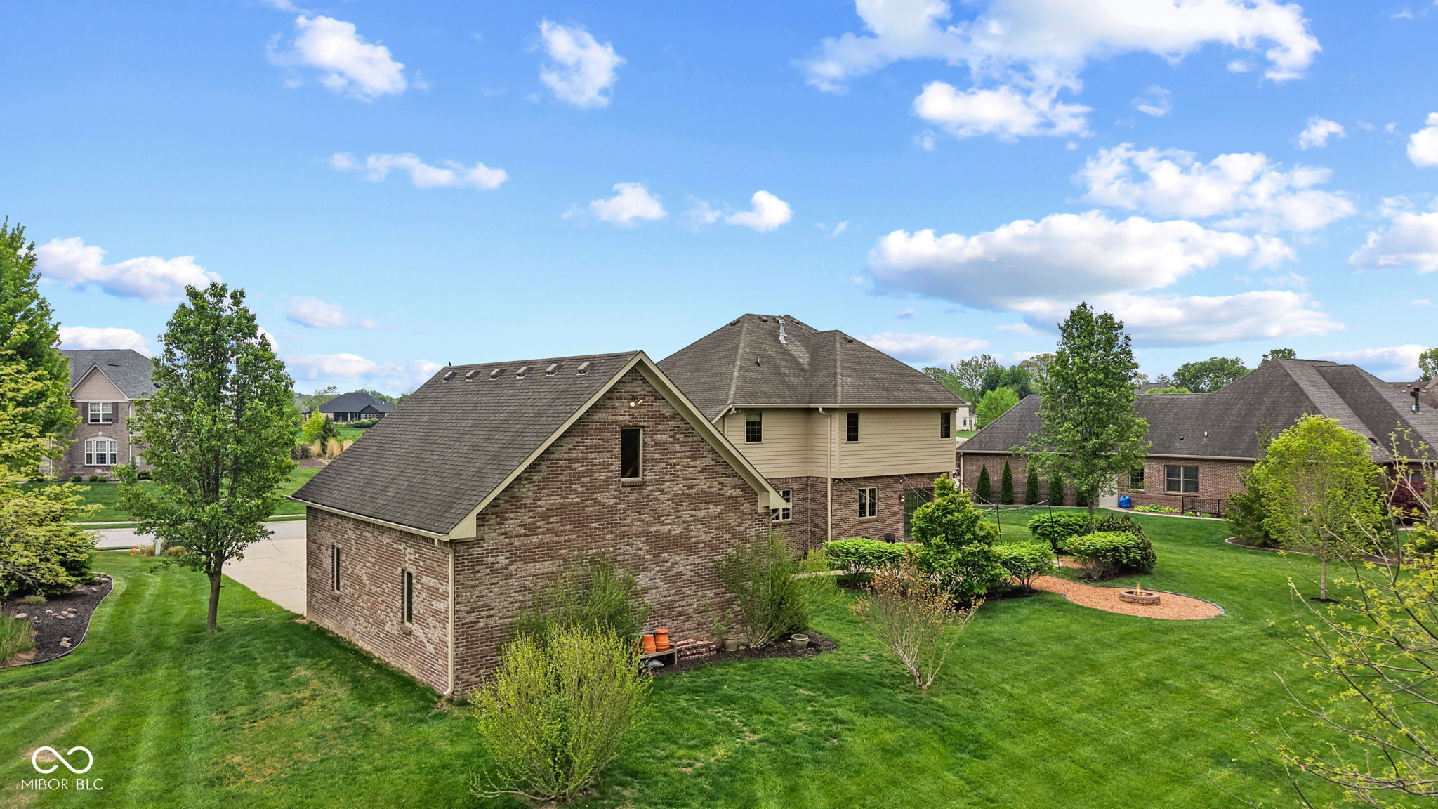 2418 Waterside Circle