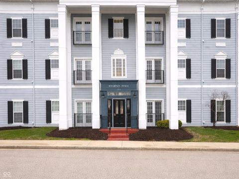 Photo of 12926 University Crescent Cres #3C, Carmel, IN 46032 (MLS # 22087828)