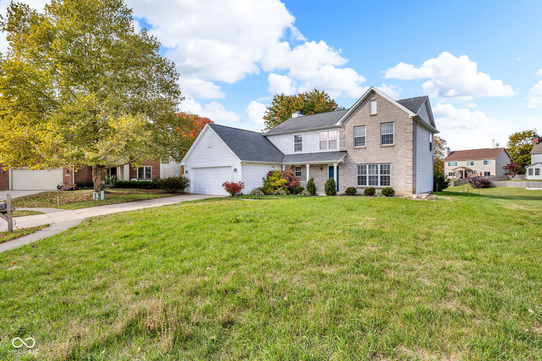 8626 Golden Falls Circle