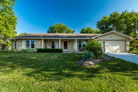 Photo of 505 Pheasant Run, Zionsville, IN 46077 (MLS # 22061451)