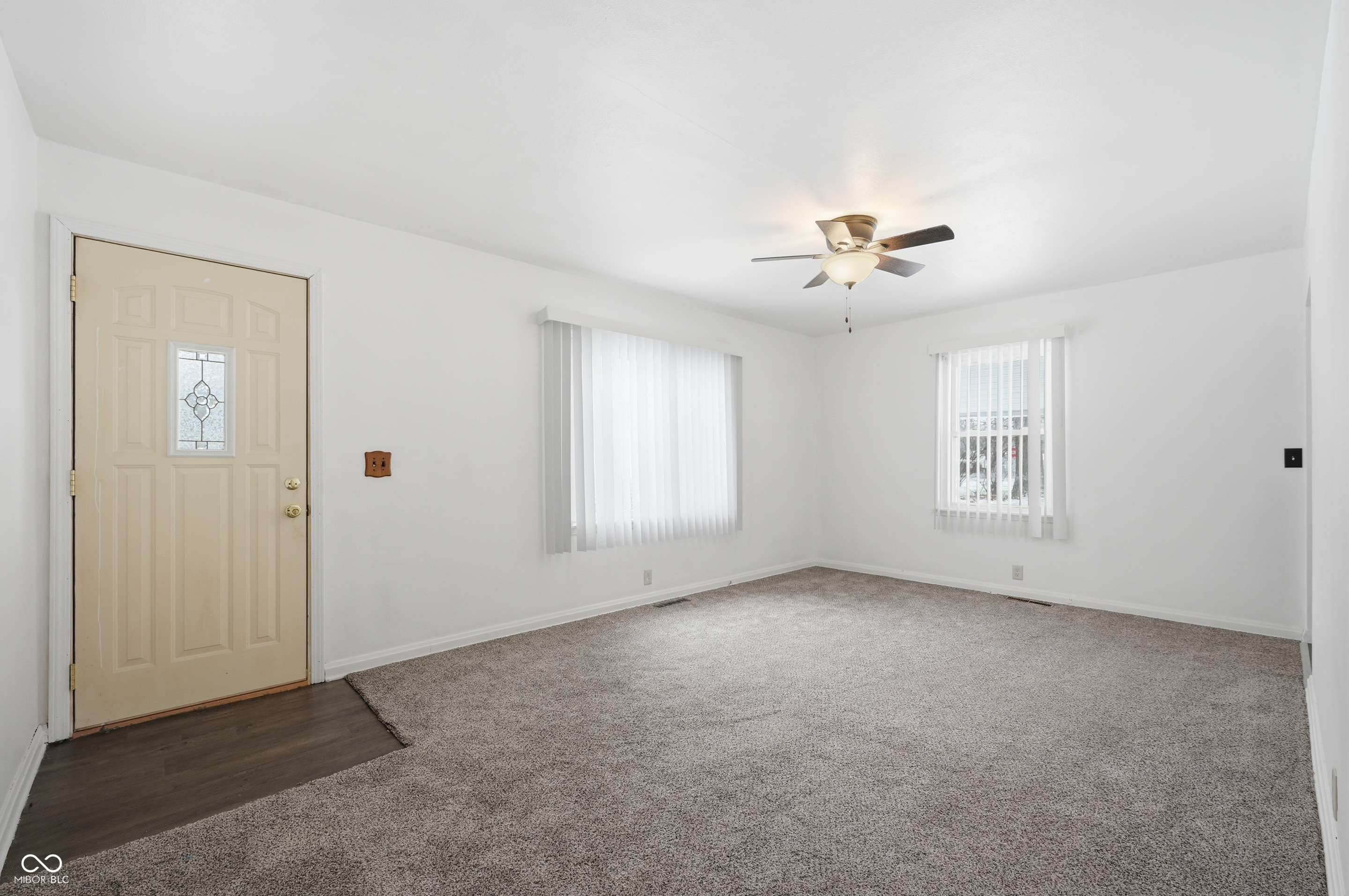 2113 N New York Avenue