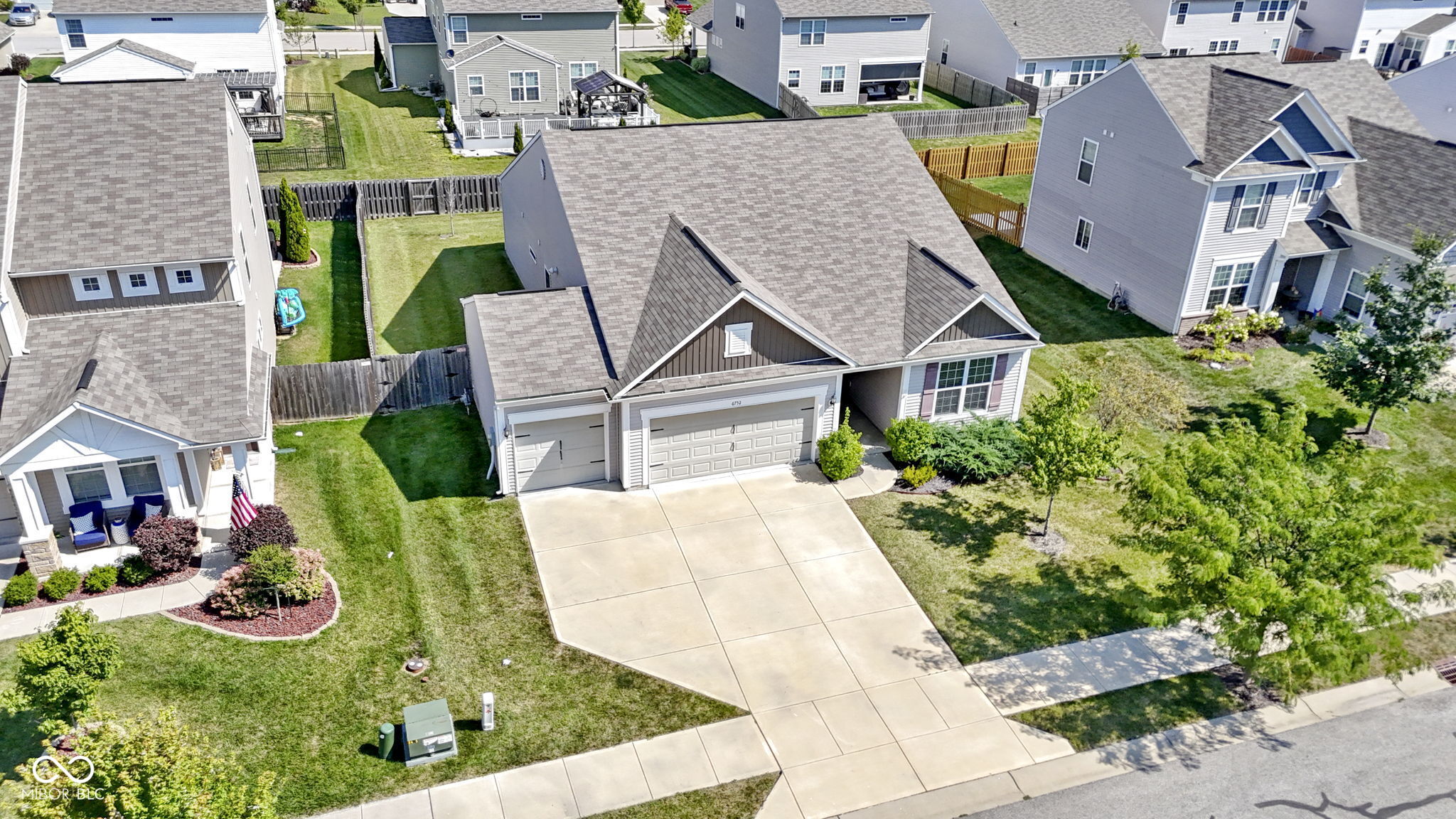 6752 Shooting Star Drive