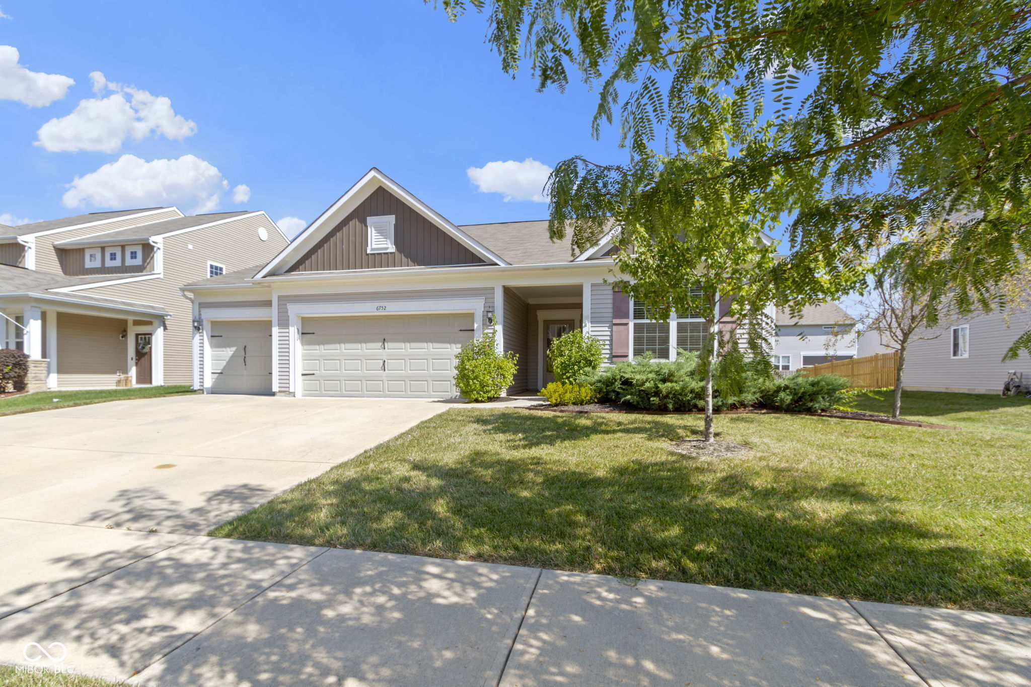 6752 Shooting Star Drive