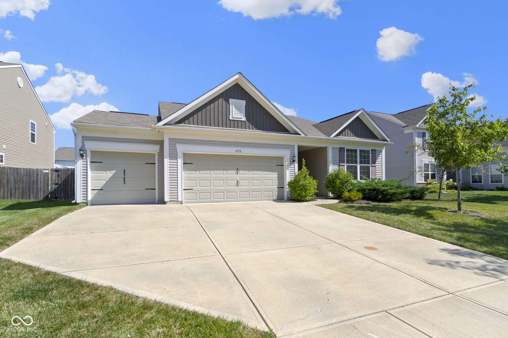 6752 Shooting Star Drive