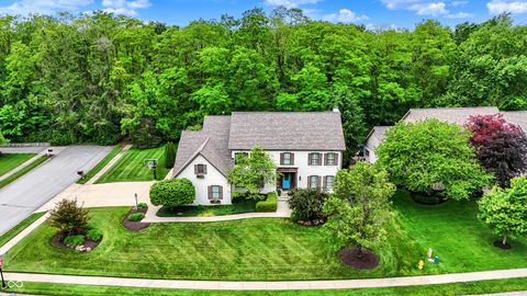 5268 Woodfield Dr N Carmel IN 46033