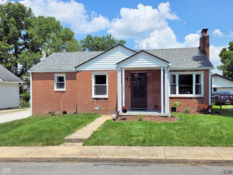 Photo of 160 E Elm Street, Morgantown, IN 46160 (MLS # 22084113)
