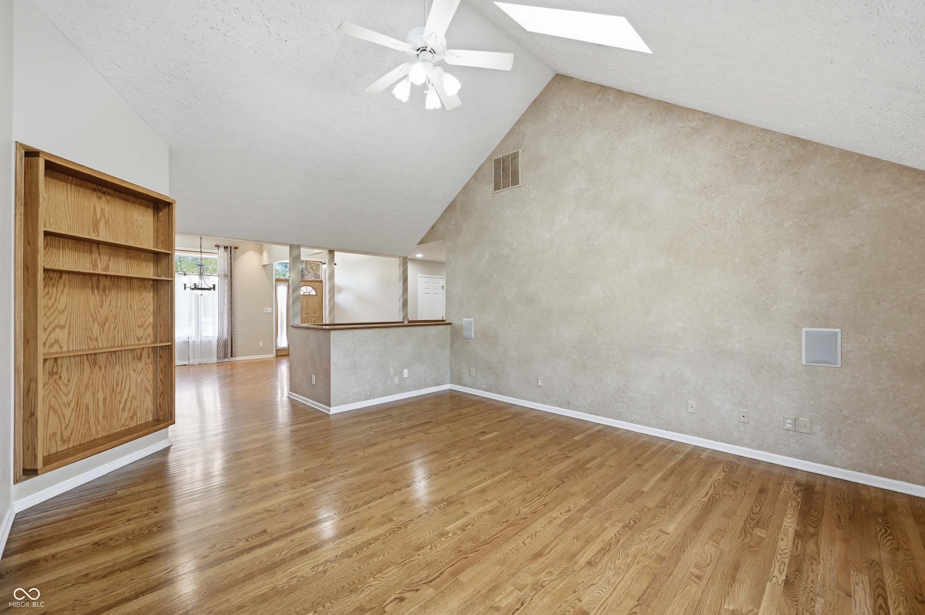4712 Auburn Ford