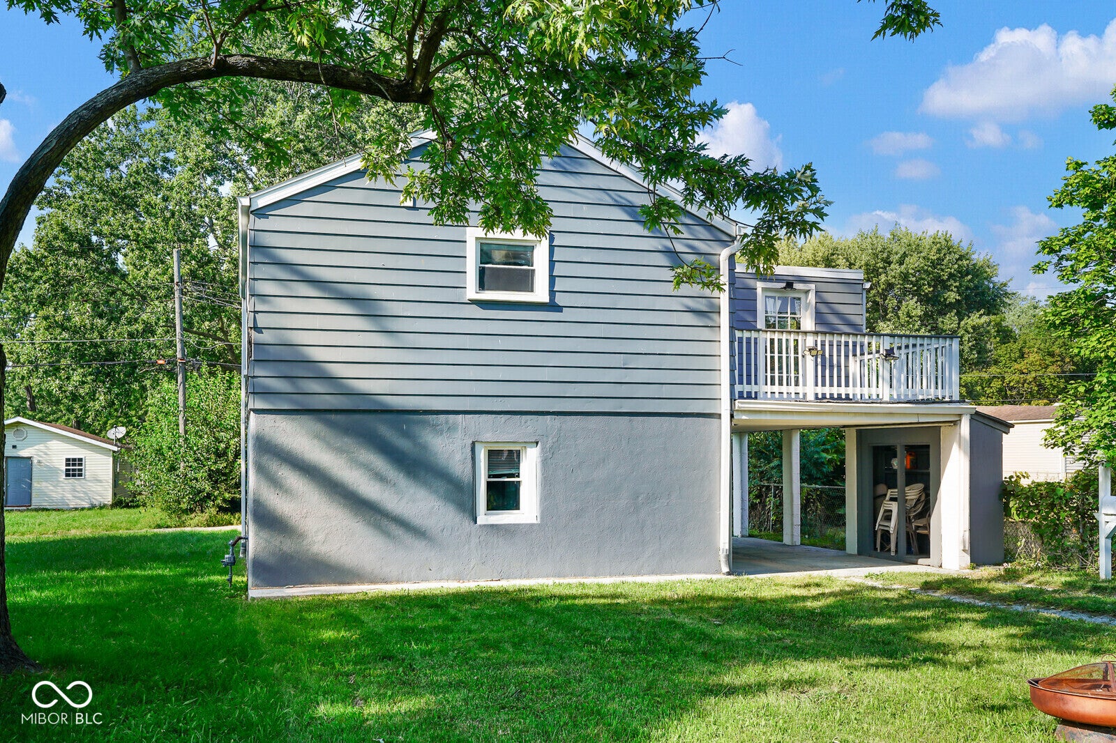 328 E 36th Street