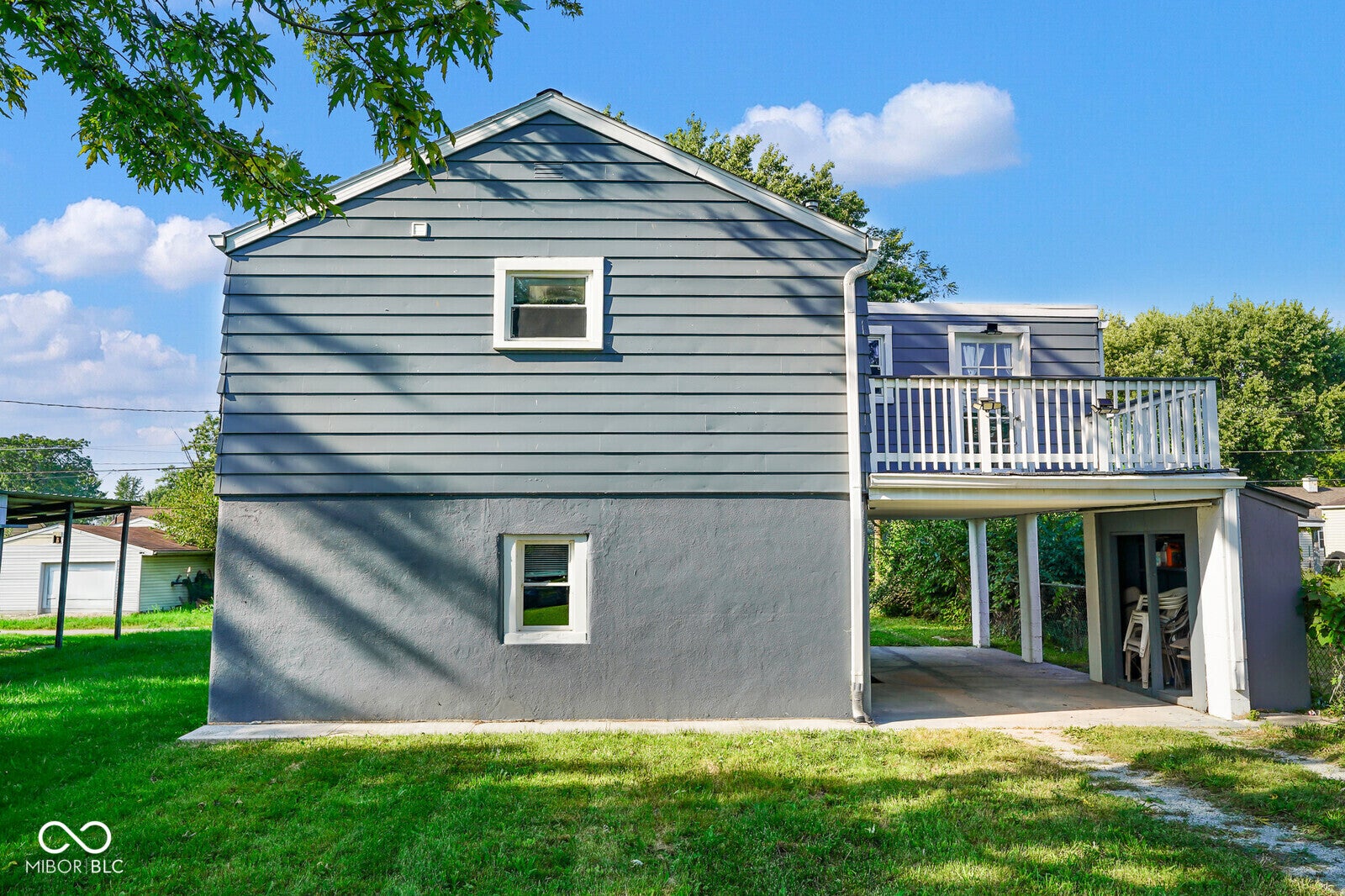 328 E 36th Street