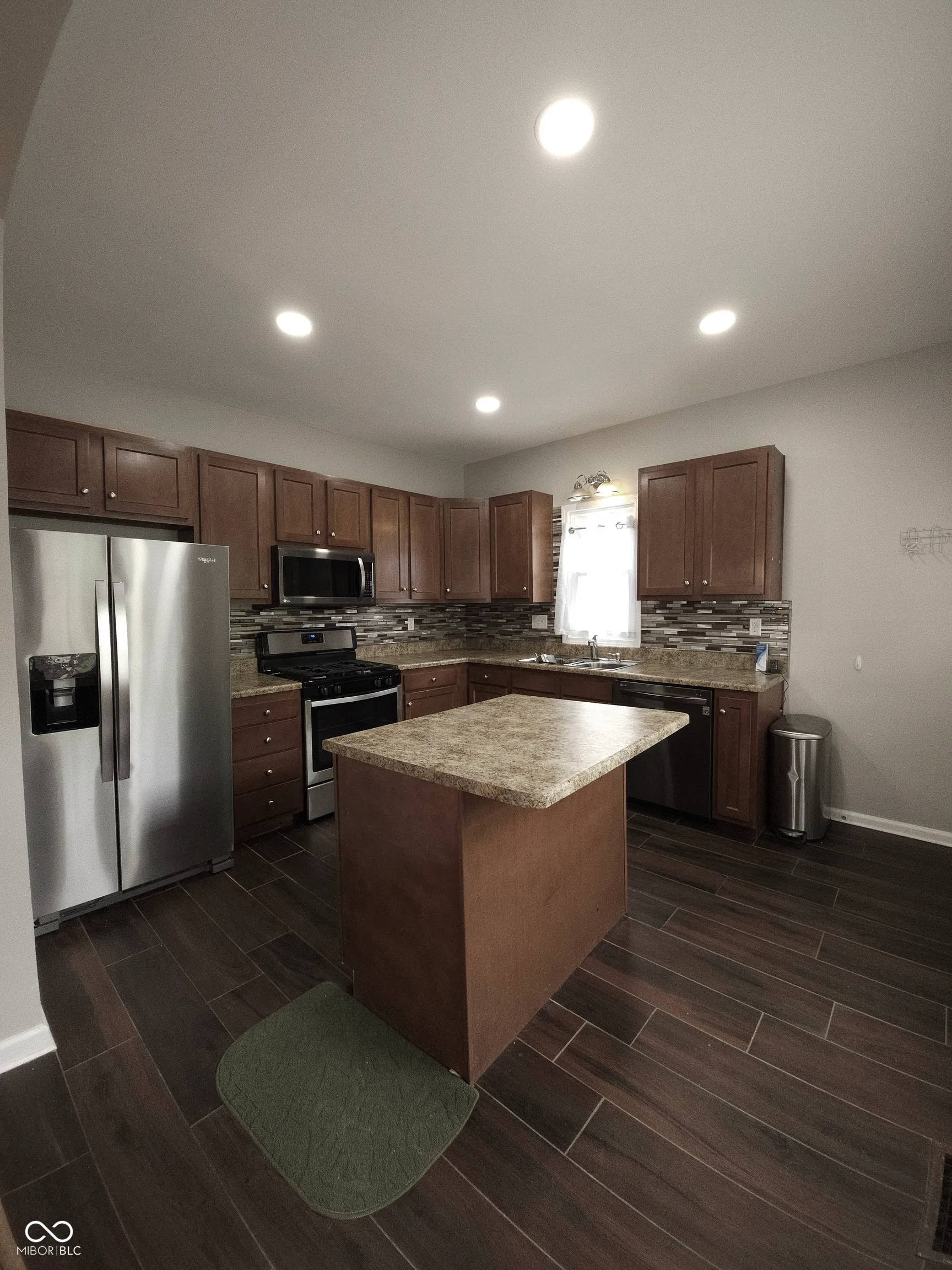 Indianapolis, Indiana 46201, United States, 3 Bedrooms Bedrooms, ,2 BathroomsBathrooms,Residential,Active,129759