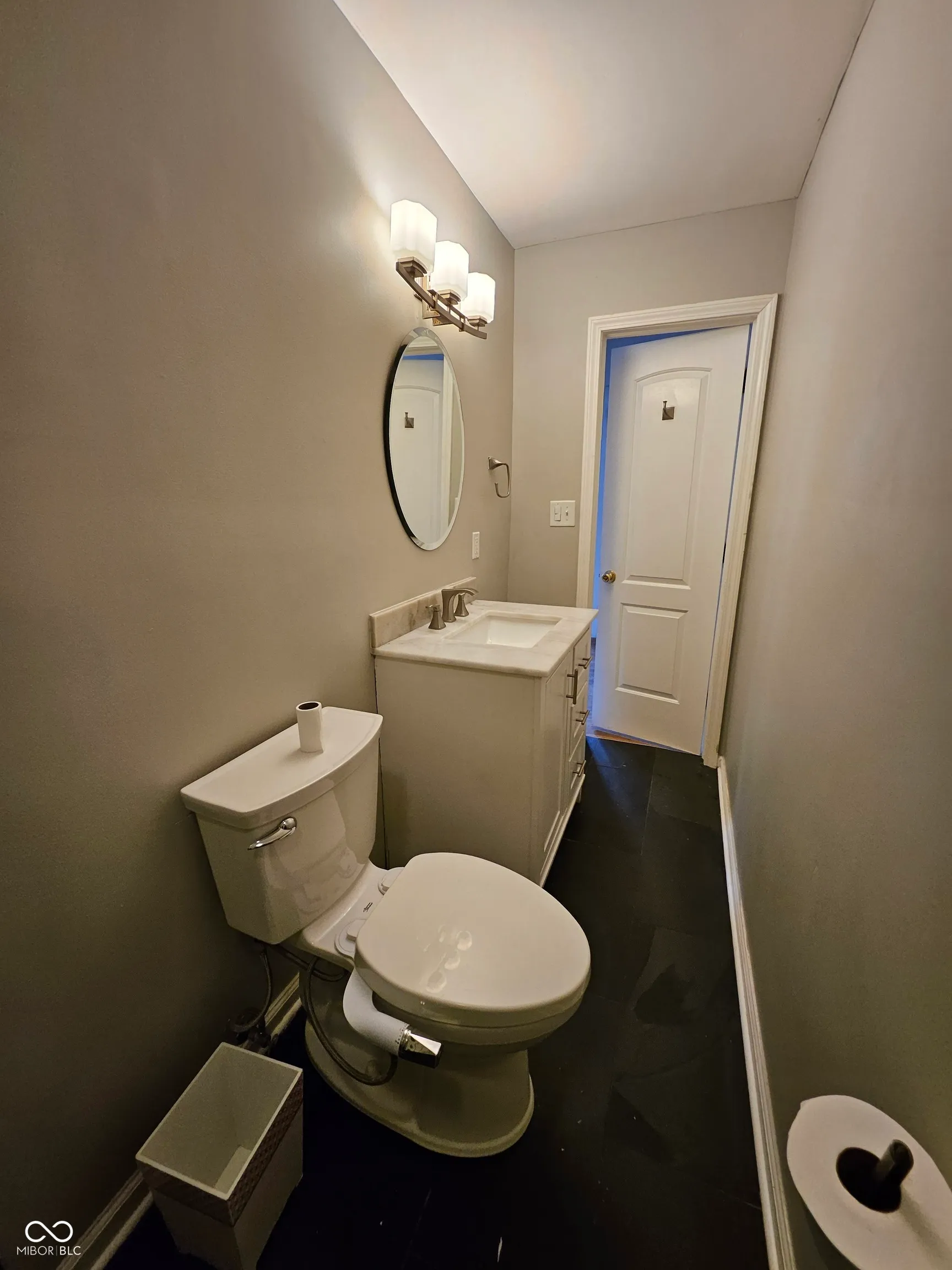 Indianapolis, Indiana 46201, United States, 3 Bedrooms Bedrooms, ,2 BathroomsBathrooms,Residential,Active,129759