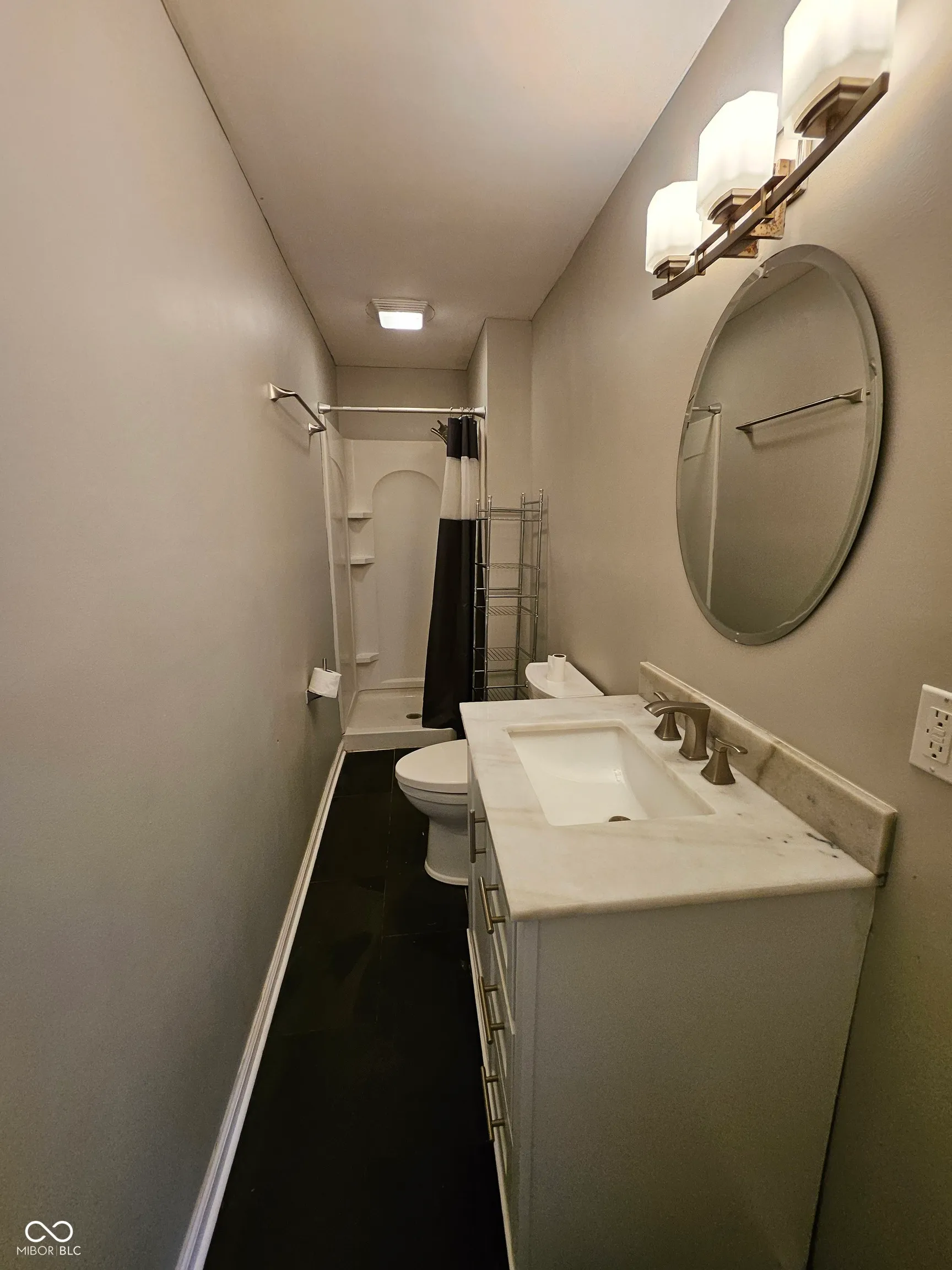 Indianapolis, Indiana 46201, United States, 3 Bedrooms Bedrooms, ,2 BathroomsBathrooms,Residential,Active,129759