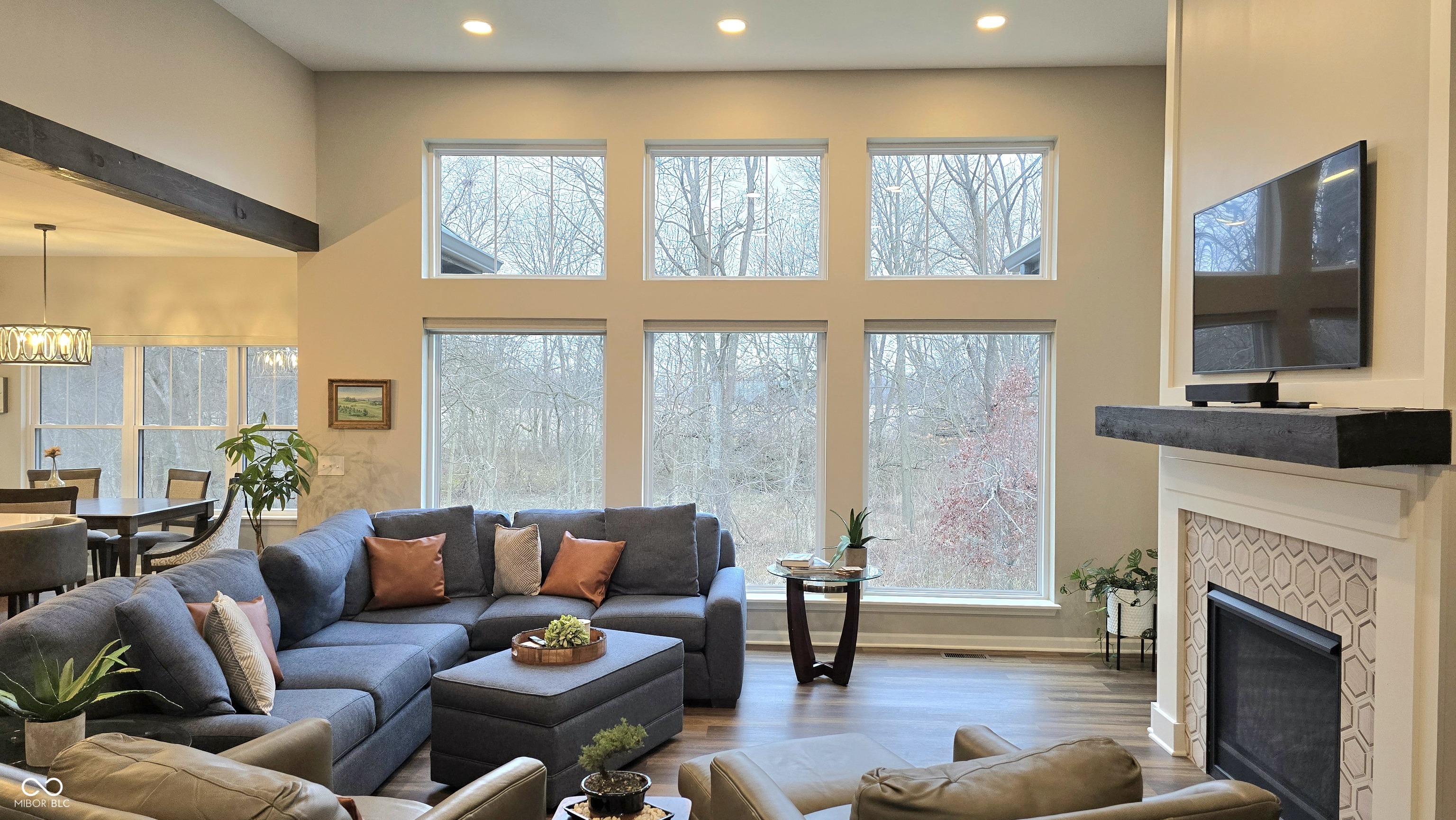 1372 N Stoney Brook