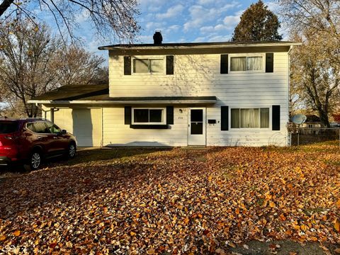 Photo of 200 N Grace Avenue, Crawfordsville, IN 47933 (MLS # 22073612)