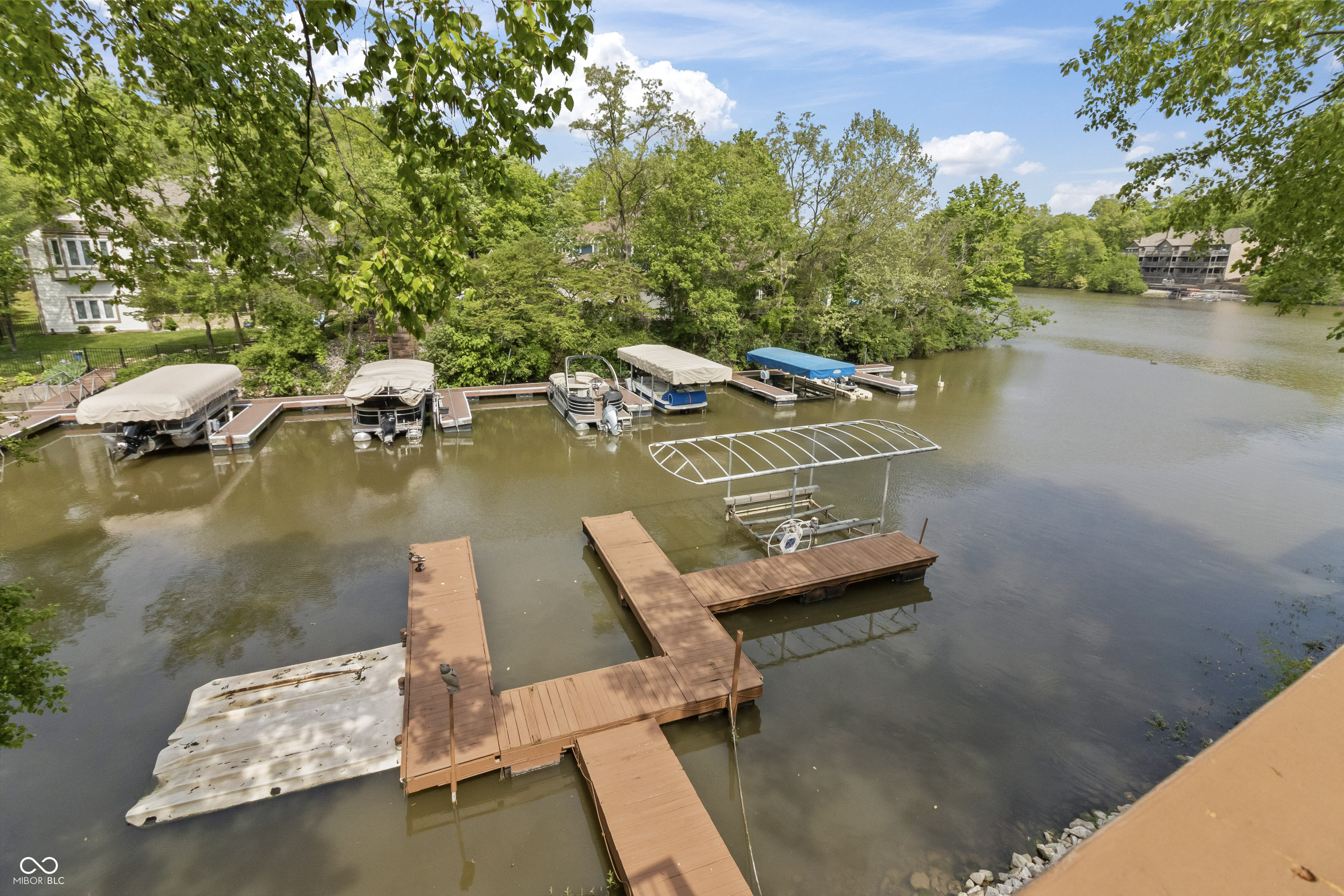 11226 Blackwalnut Point