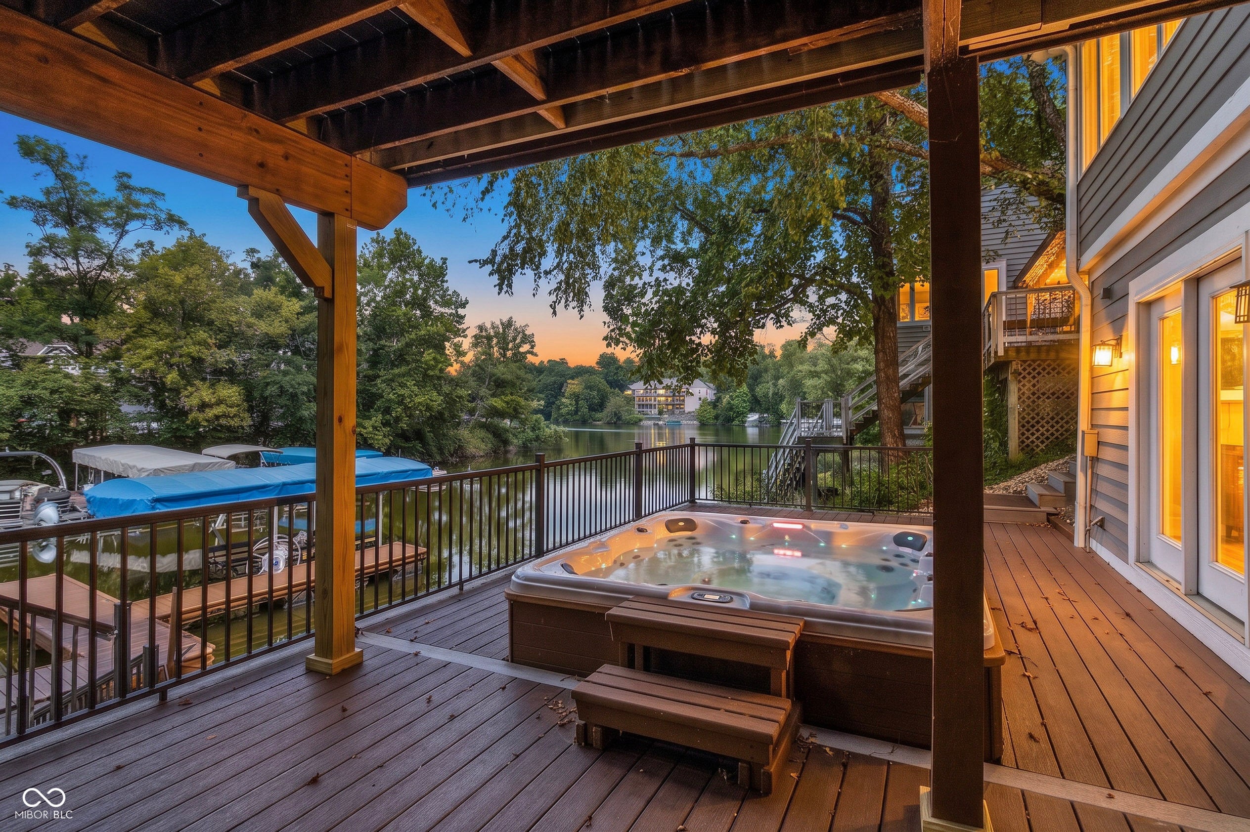 11226 Blackwalnut Point