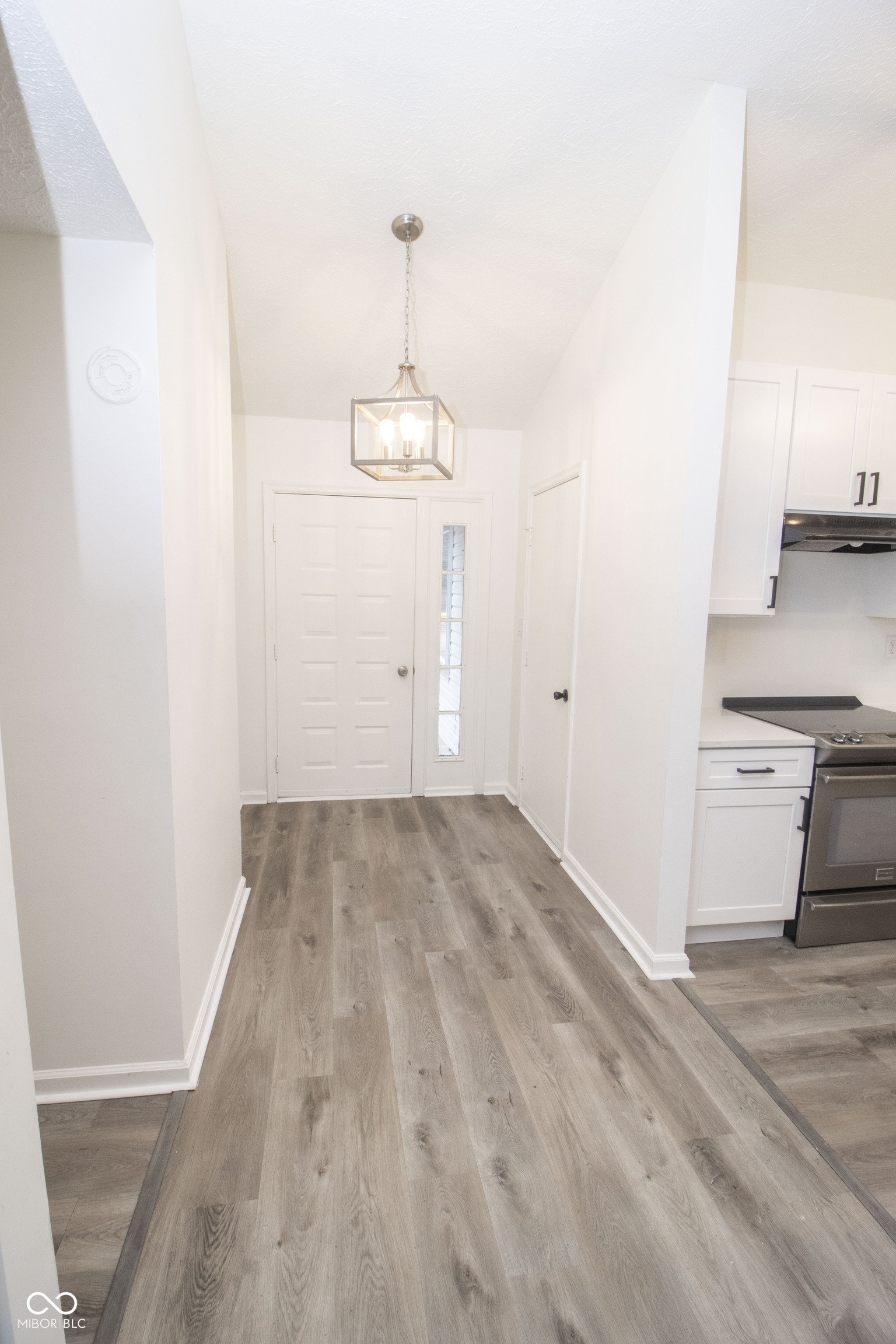 11289 Woodcreek Drive