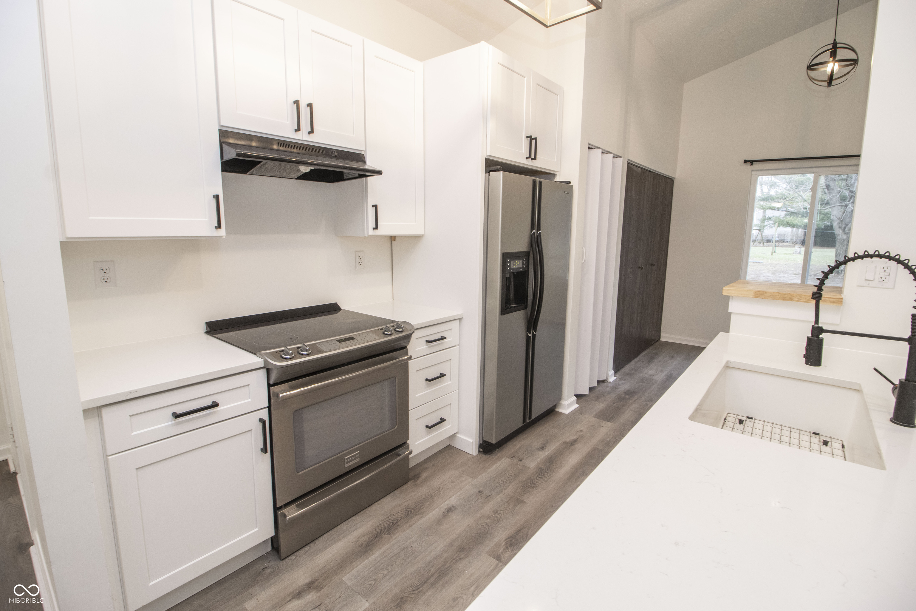 11289 Woodcreek Drive