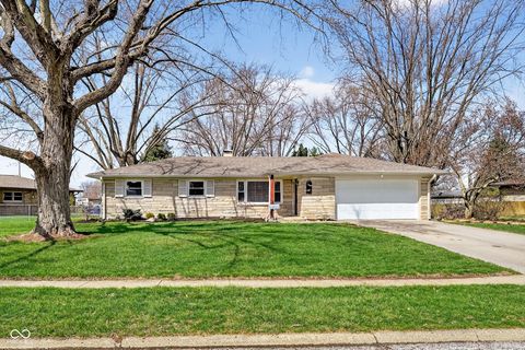1042 E Logan Street Brownsburg IN 46112
