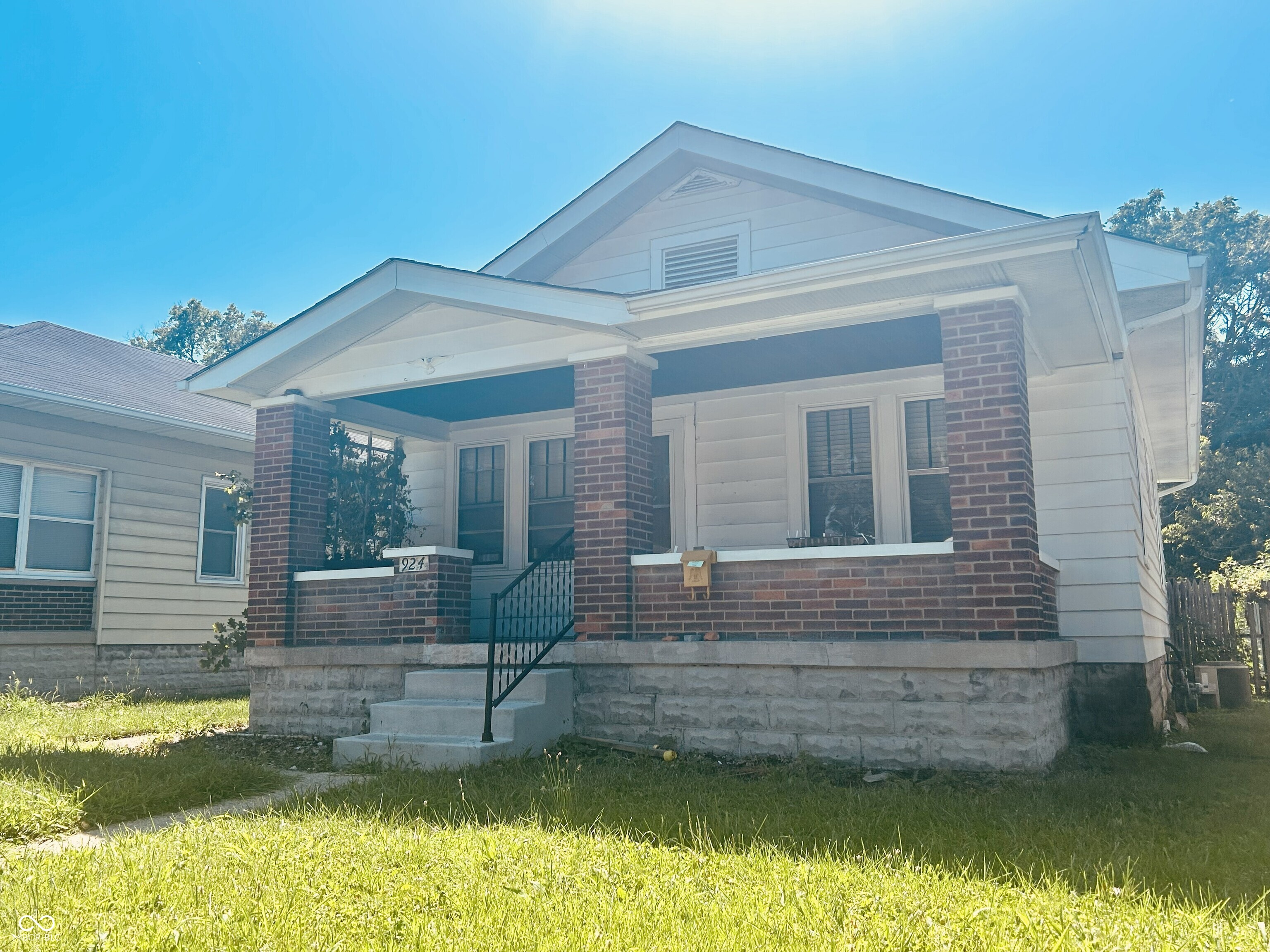Photo 1 of 17 — 924 N Denny Street, Indianapolis, IN 46201
