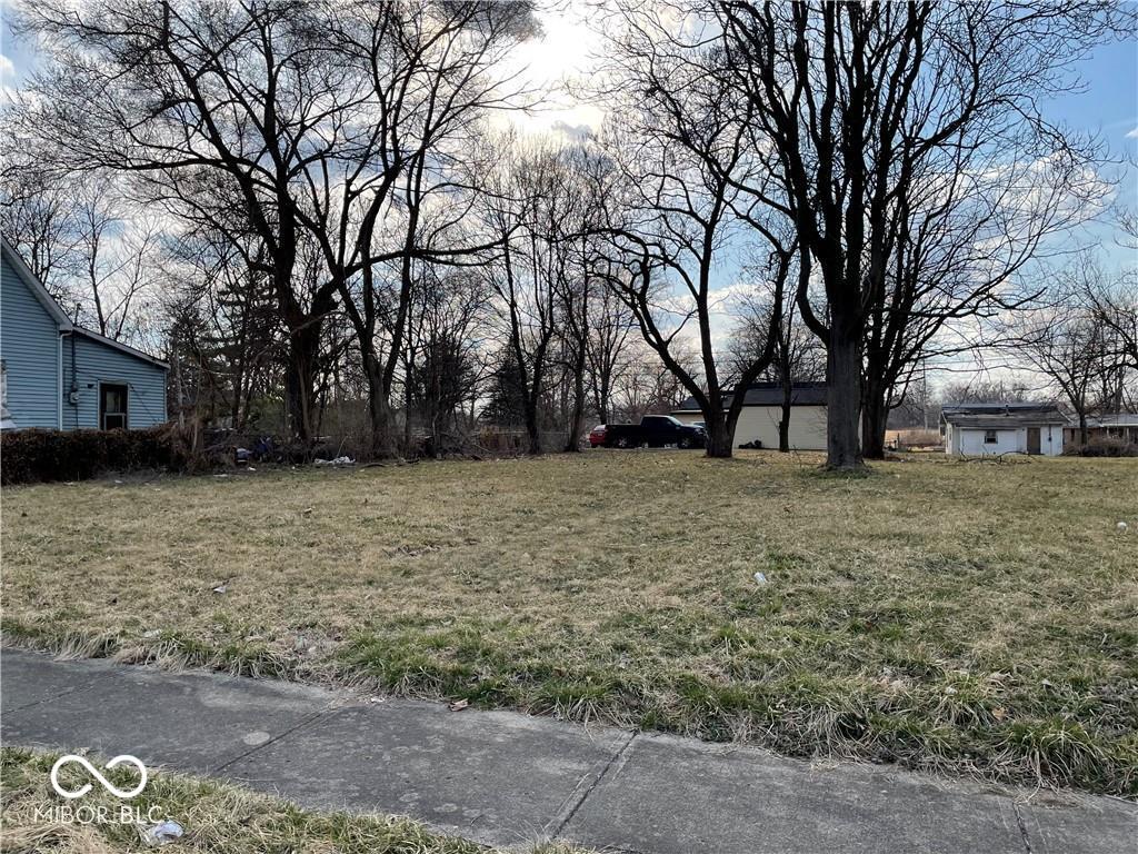 Photo 1 of 2 — 0 Locust Street, Anderson, IN 46016