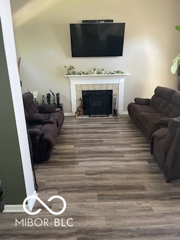 6155 Tybalt Lane