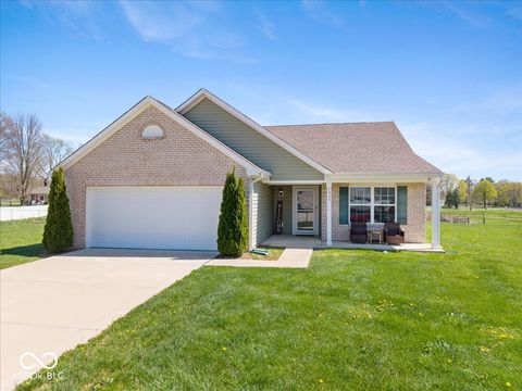 Photo of 1933 Jessica Court, Indianapolis, IN 46239 (MLS # 22094143)