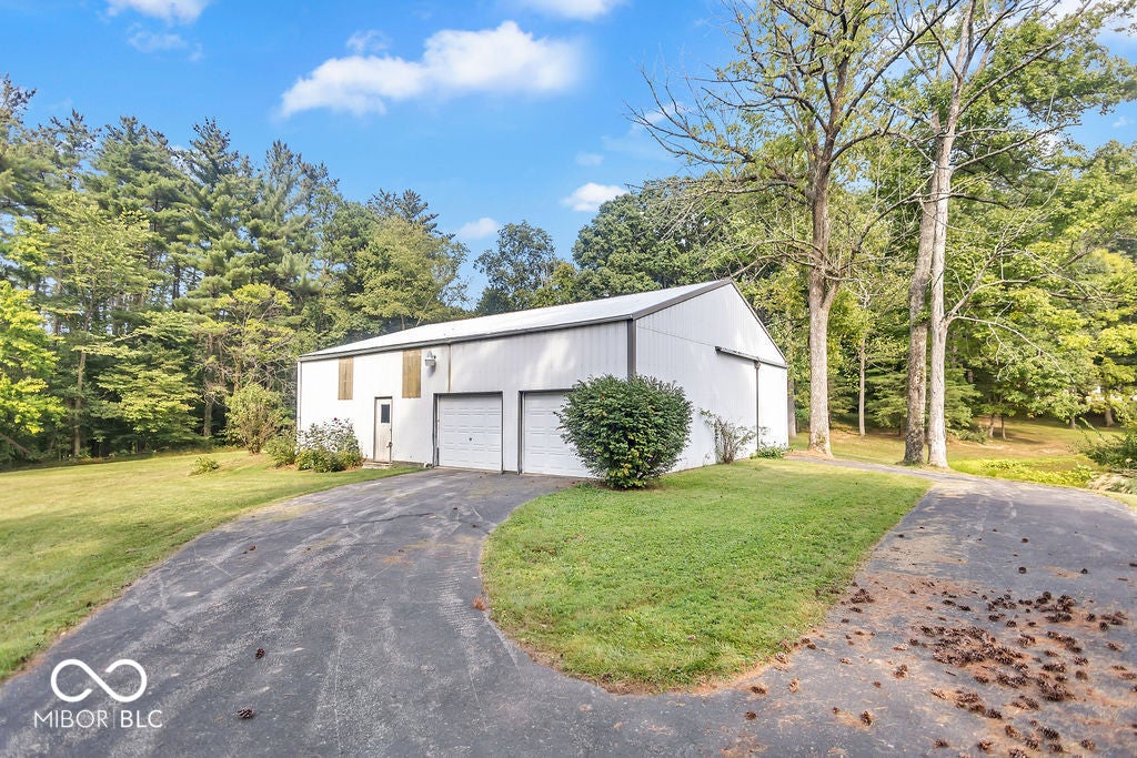 3675 S Duncan Road