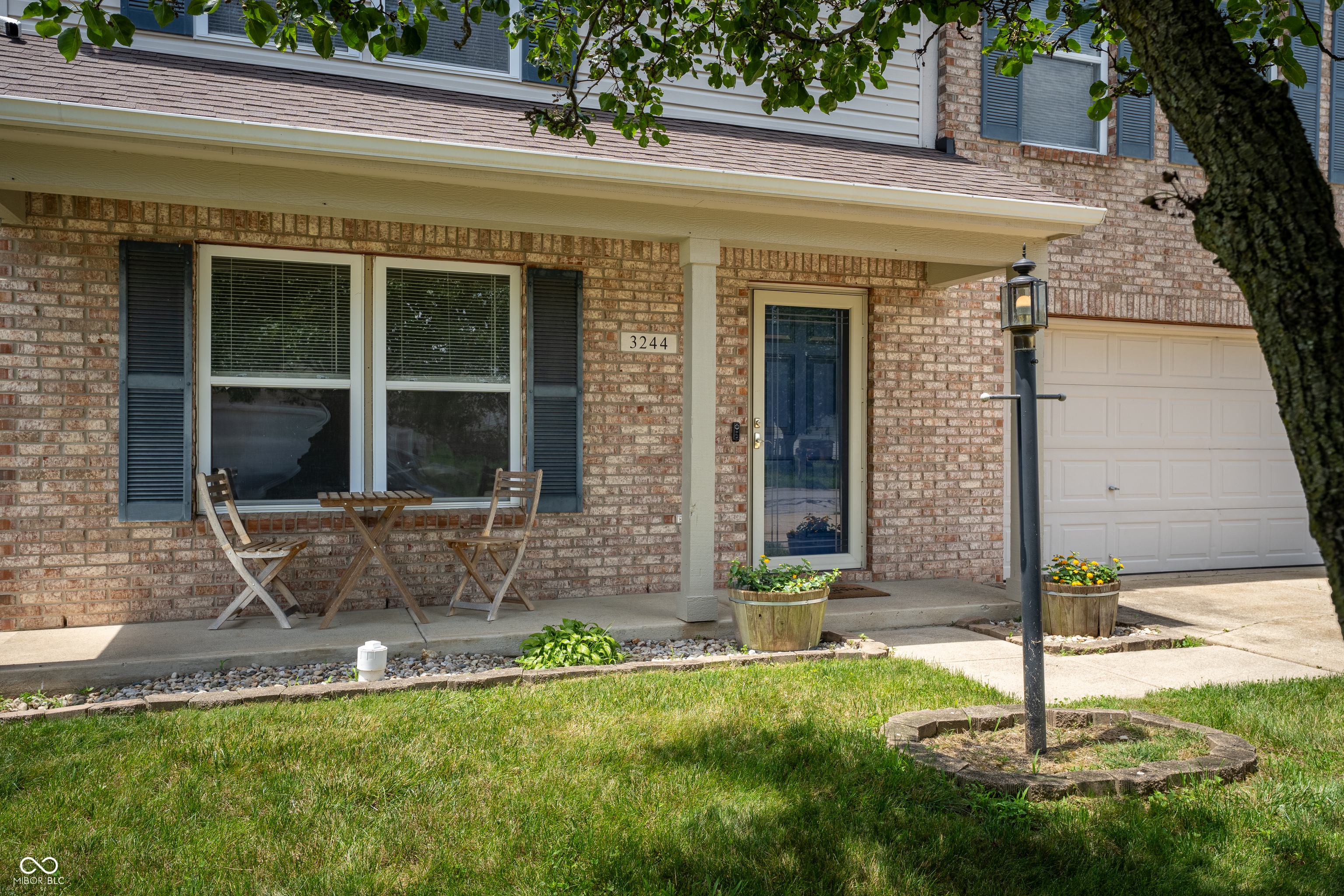 3244 Rolling Hill Drive